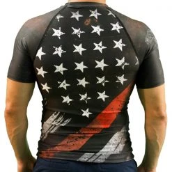 SV Men Thin Red Line Flag Rash Guard