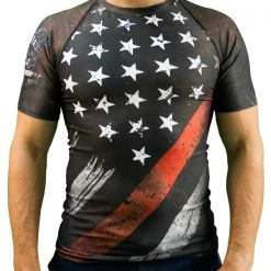 SV Men Thin Red Line Flag Rash Guard
